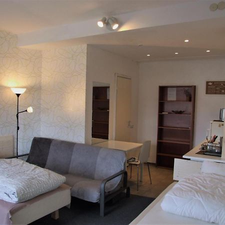 Jurgis Guest House Каунас Екстер'єр фото